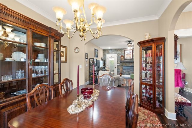 3009 Falcon Ridge Court, Jeffersonville, IN 47130