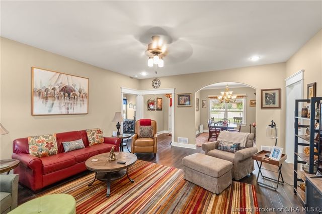3009 Falcon Ridge Court, Jeffersonville, IN 47130
