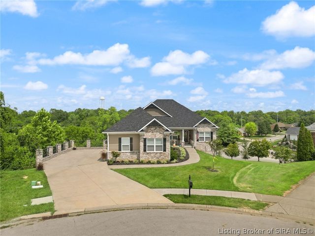 3009 Falcon Ridge Court, Jeffersonville, IN 47130