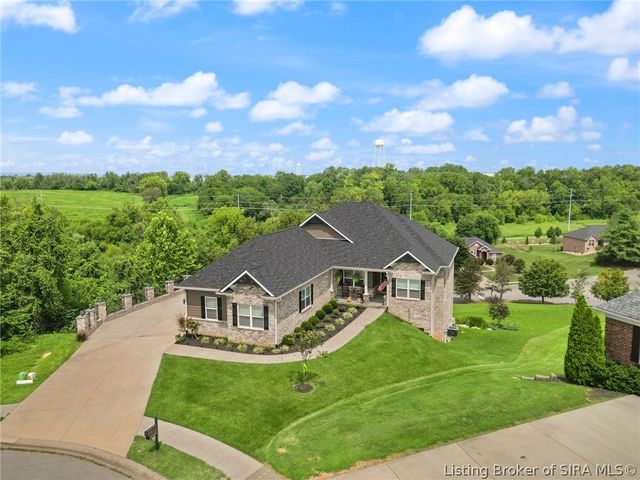 3009 Falcon Ridge Court, Jeffersonville, IN 47130