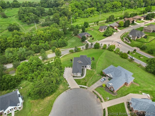 3009 Falcon Ridge Court, Jeffersonville, IN 47130