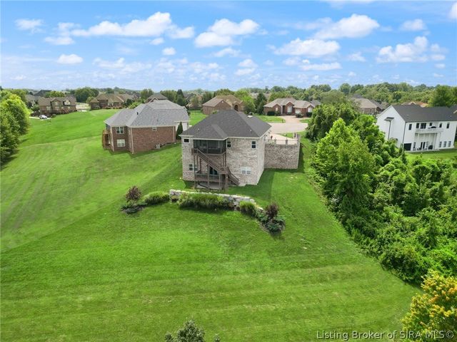 3009 Falcon Ridge Court, Jeffersonville, IN 47130