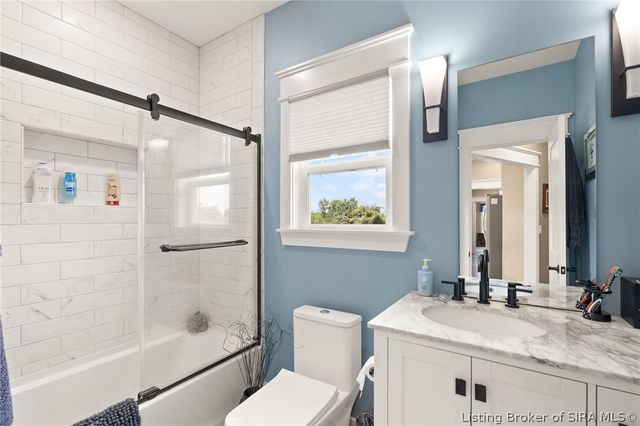 3009 Falcon Ridge Court, Jeffersonville, IN 47130