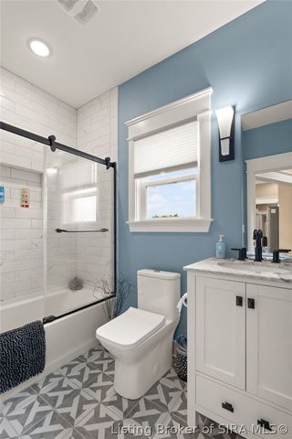 3009 Falcon Ridge Court, Jeffersonville, IN 47130