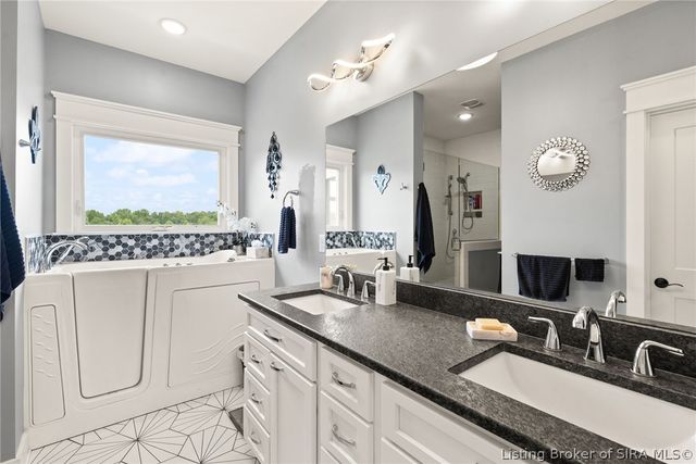 3009 Falcon Ridge Court, Jeffersonville, IN 47130