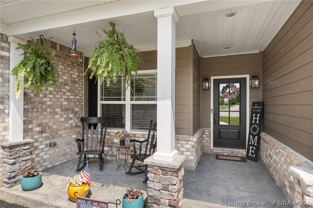 3009 Falcon Ridge Court, Jeffersonville, IN 47130