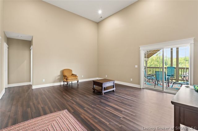 3009 Falcon Ridge Court, Jeffersonville, IN 47130