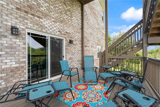 3009 Falcon Ridge Court, Jeffersonville, IN 47130