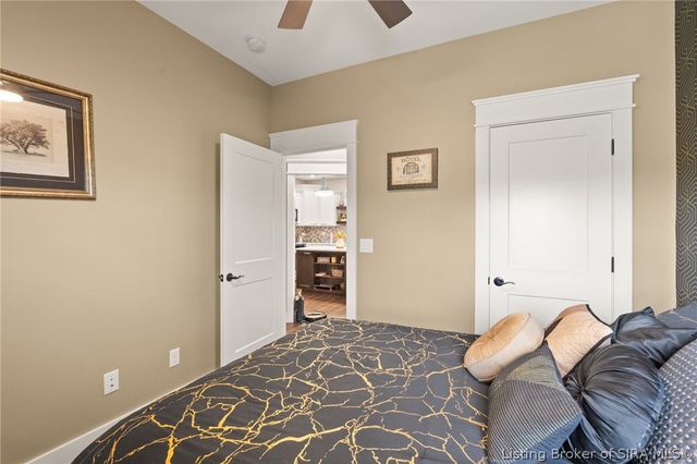 3009 Falcon Ridge Court, Jeffersonville, IN 47130