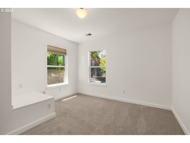4422 N ALBINA Ave, Portland, OR 97217