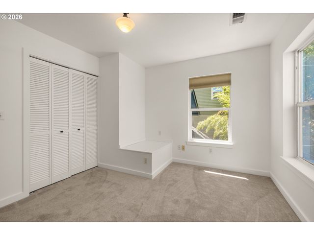 4422 N ALBINA Ave, Portland, OR 97217
