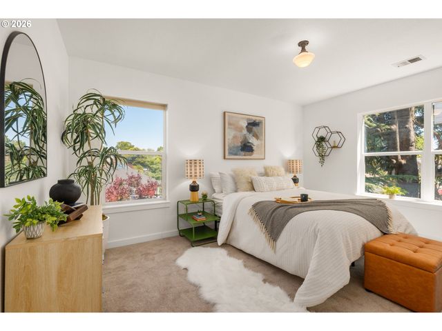 4422 N ALBINA Ave, Portland, OR 97217