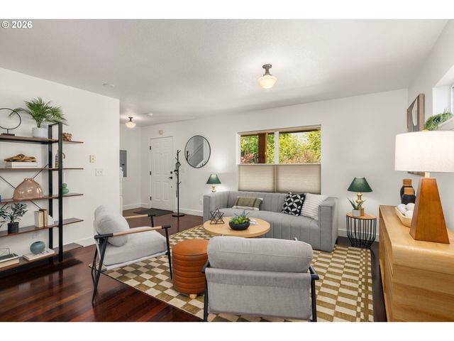 4422 N ALBINA Ave, Portland, OR 97217