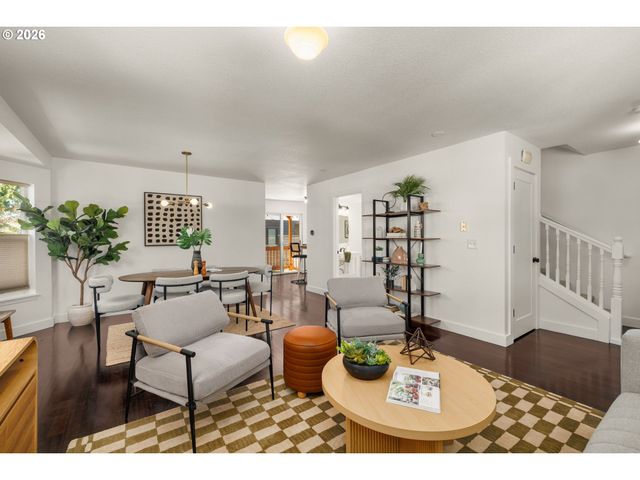 4422 N ALBINA Ave, Portland, OR 97217