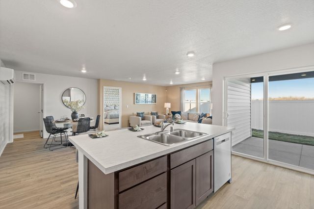 13516 W Crosswinds Ave, Airway Heights, WA 99001