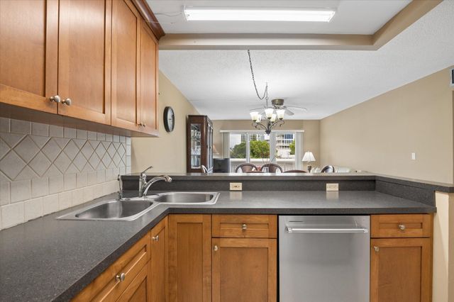 550 Bayshore Drive 314, Fort Lauderdale, FL 33304