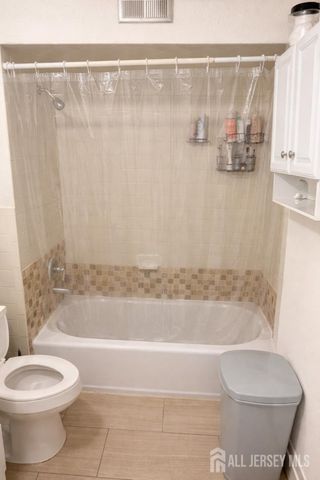 1032 Cricket Lane, Woodbridge Proper, NJ 07095