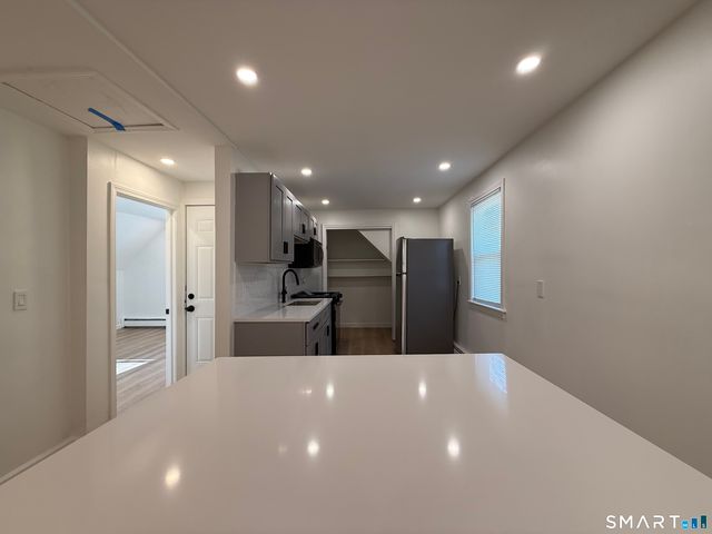 45 Mahl Avenue, Hartford, CT 06120