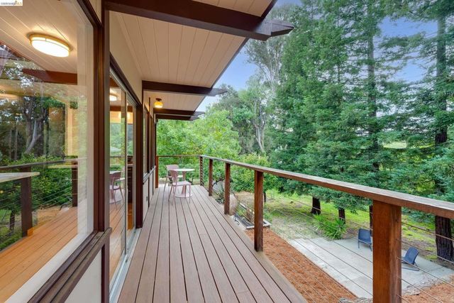 4685 Commonwealth Dr, Oakland, CA 94605