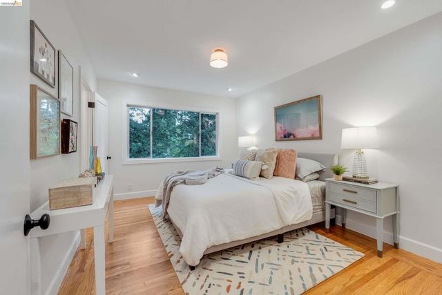 4685 Commonwealth Dr, Oakland, CA 94605