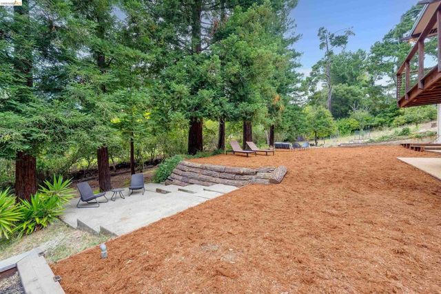 4685 Commonwealth Dr, Oakland, CA 94605