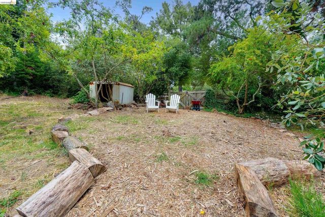 4685 Commonwealth Dr, Oakland, CA 94605