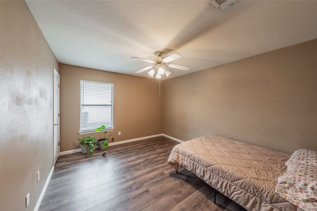 137 Roberts Drive, Saginaw, TX 76179