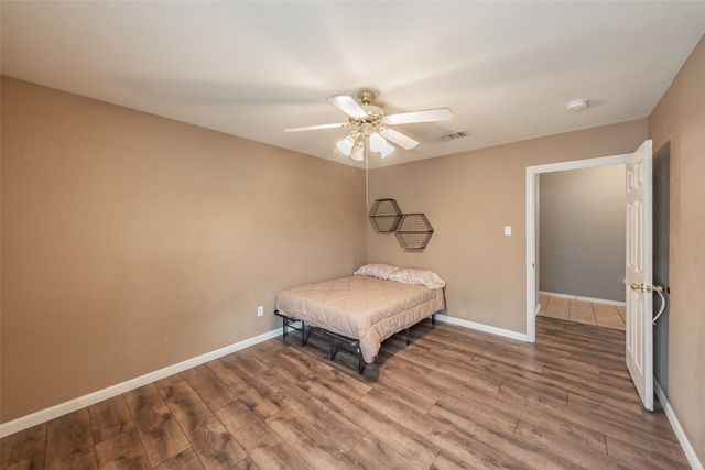 137 Roberts Drive, Saginaw, TX 76179
