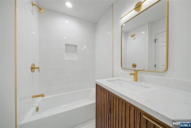 337 Franklin, Haworth, NJ 07641
