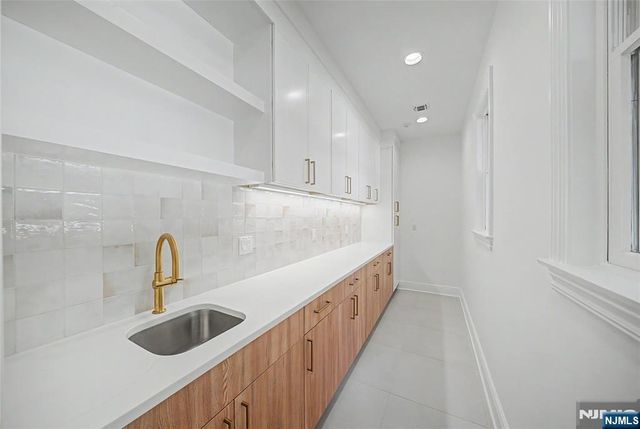 337 Franklin, Haworth, NJ 07641