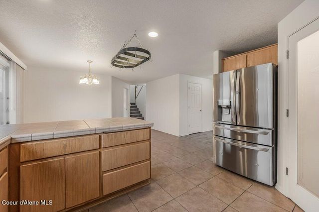 1574 N MOONSTONE ST, Post Falls, ID 83854