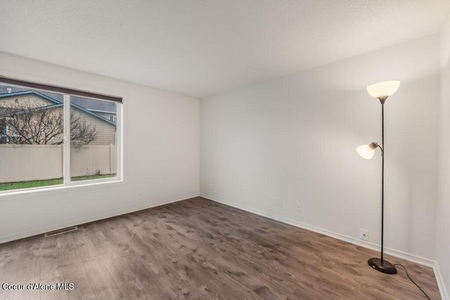 1574 N MOONSTONE ST, Post Falls, ID 83854