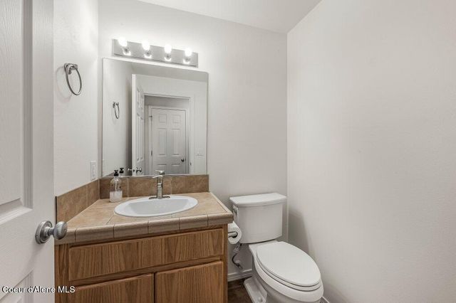 1574 N MOONSTONE ST, Post Falls, ID 83854