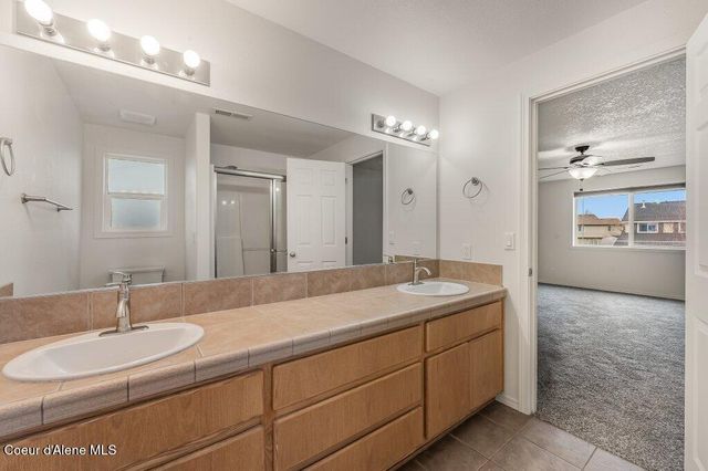 1574 N MOONSTONE ST, Post Falls, ID 83854