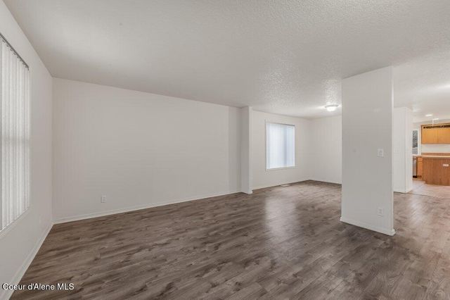 1574 N MOONSTONE ST, Post Falls, ID 83854