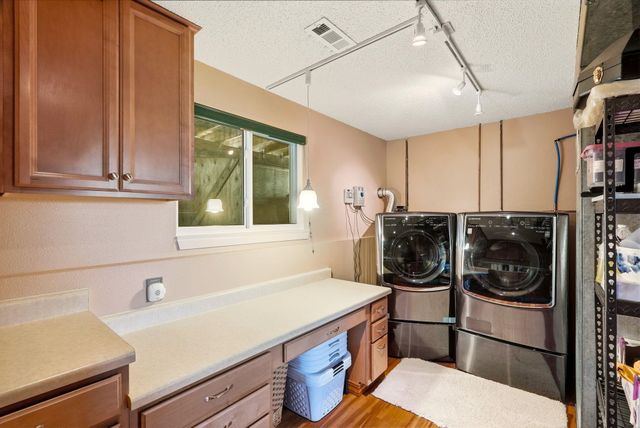 211 S Barker Rd, Spokane Valley, WA 99016