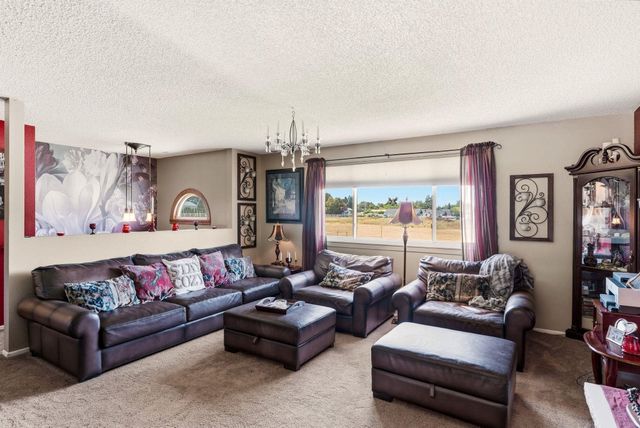 211 S Barker Rd, Spokane Valley, WA 99016