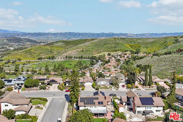 2136 Mccrea Road, Thousand Oaks, CA 91362