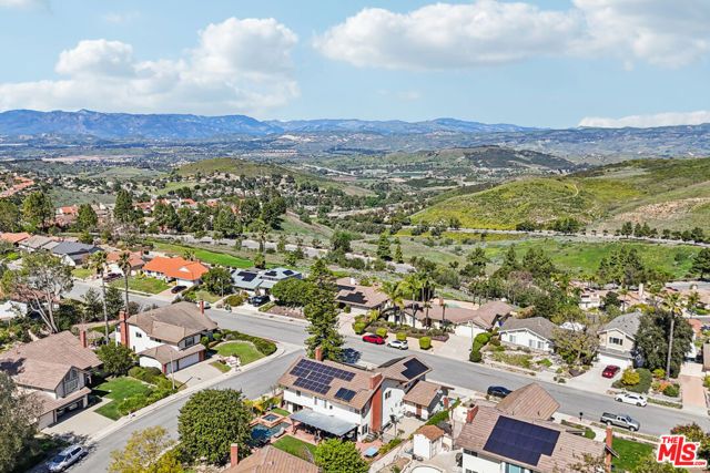 2136 Mccrea Road, Thousand Oaks, CA 91362