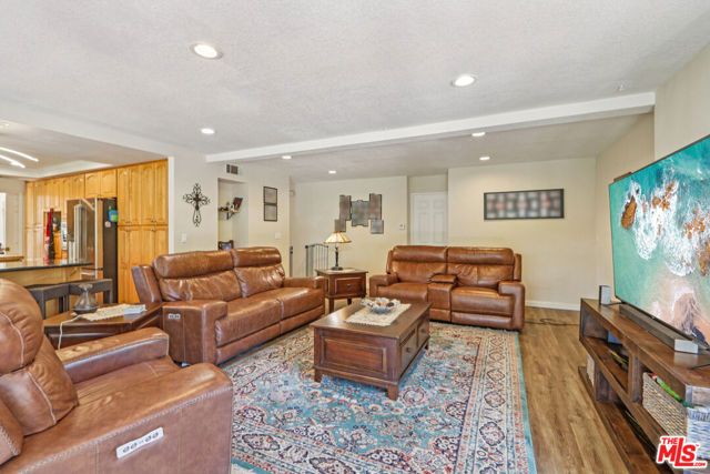 2136 Mccrea Road, Thousand Oaks, CA 91362