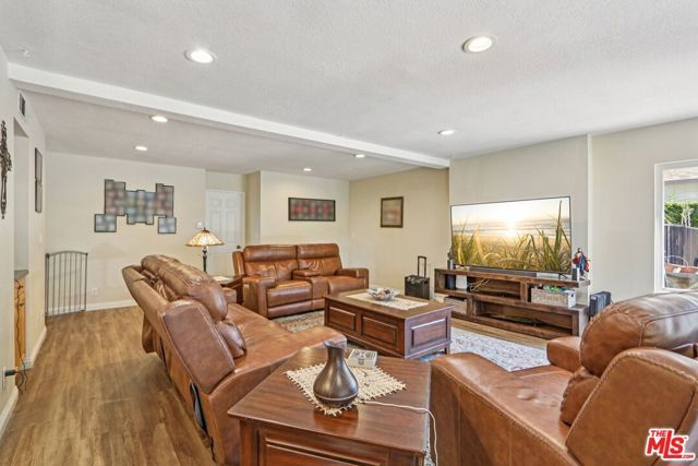 2136 Mccrea Road, Thousand Oaks, CA 91362