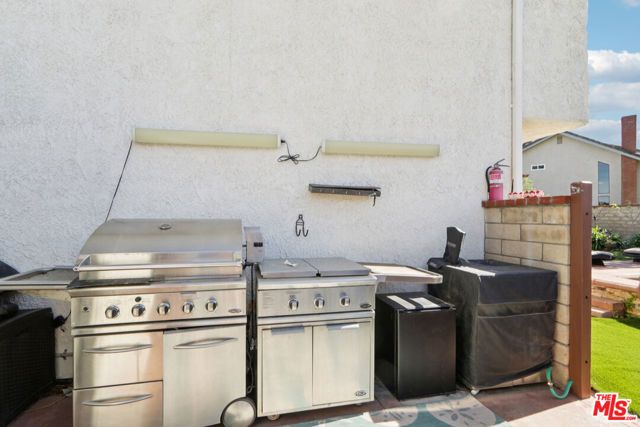 2136 Mccrea Road, Thousand Oaks, CA 91362