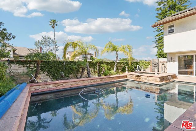 2136 Mccrea Road, Thousand Oaks, CA 91362