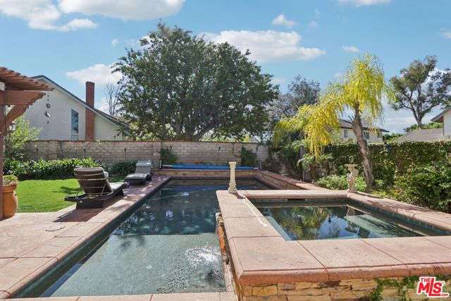 2136 Mccrea Road, Thousand Oaks, CA 91362