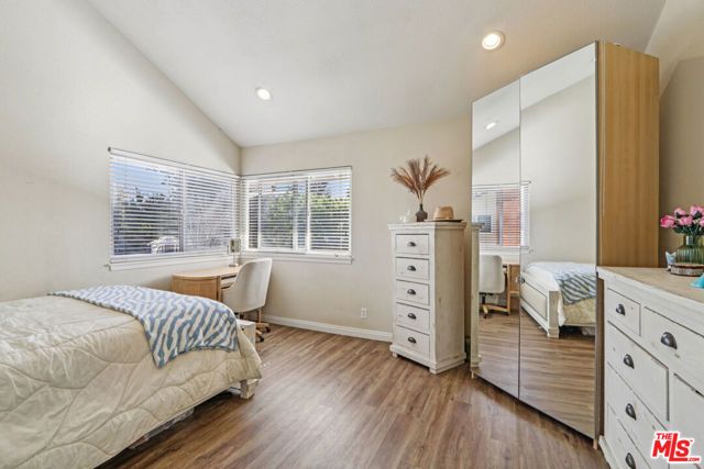 2136 Mccrea Road, Thousand Oaks, CA 91362