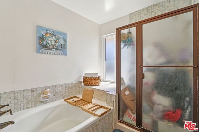 2136 Mccrea Road, Thousand Oaks, CA 91362