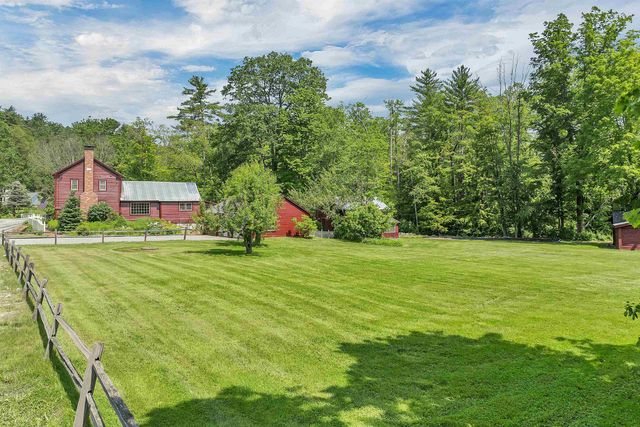 38 Water Street, Bradford, NH 03221