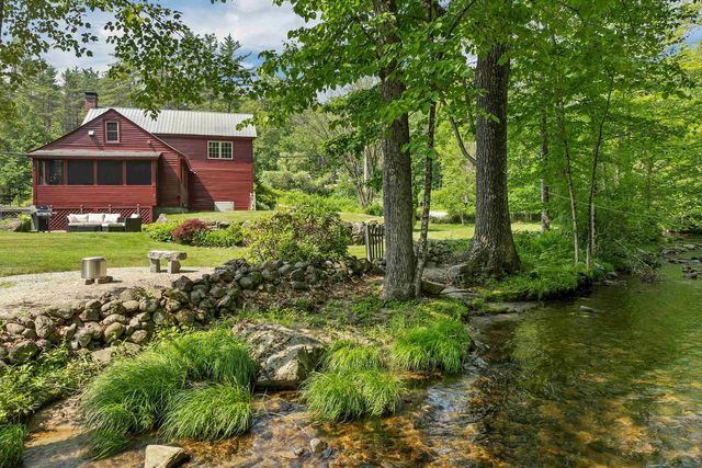 38 Water Street, Bradford, NH 03221