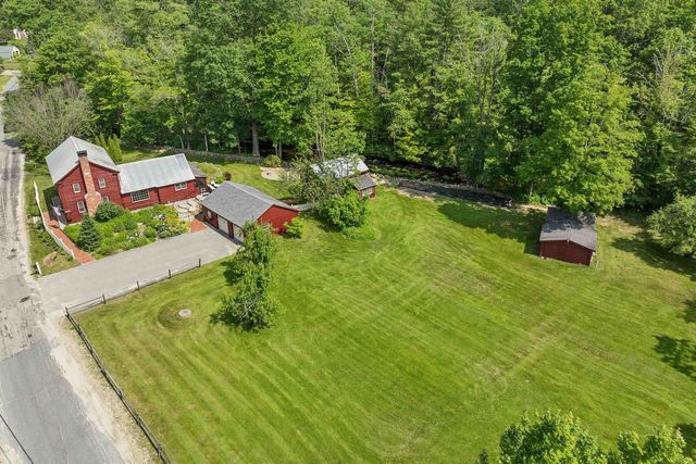 38 Water Street, Bradford, NH 03221