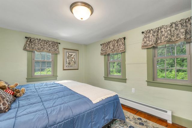 38 Water Street, Bradford, NH 03221